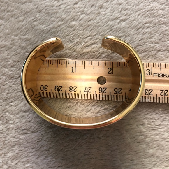 Fashion bracelet LV vibes - Picture 6 of 7